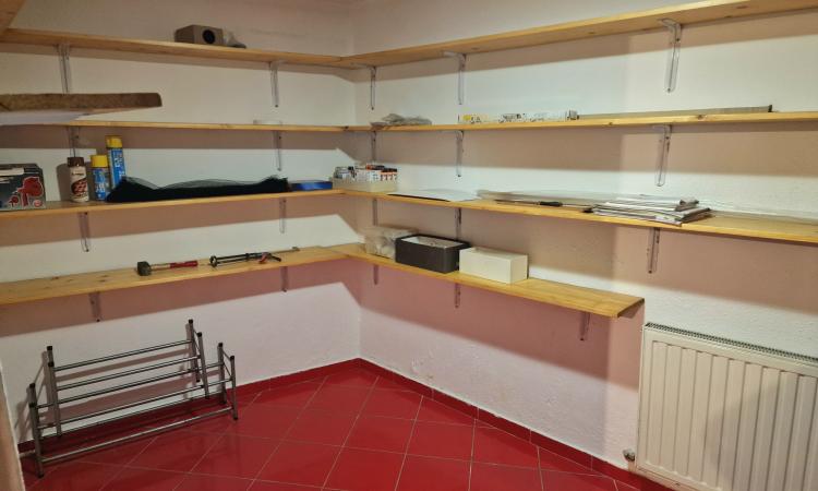 Vila curte proprie, Alba Iulia, 7 Camere, Mobilata