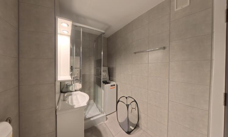 Garsoniera de inchriat | Bulevardul Unirii