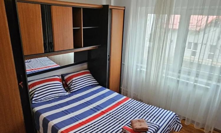 Apartament de 3 camere | Piața Alba Iulia