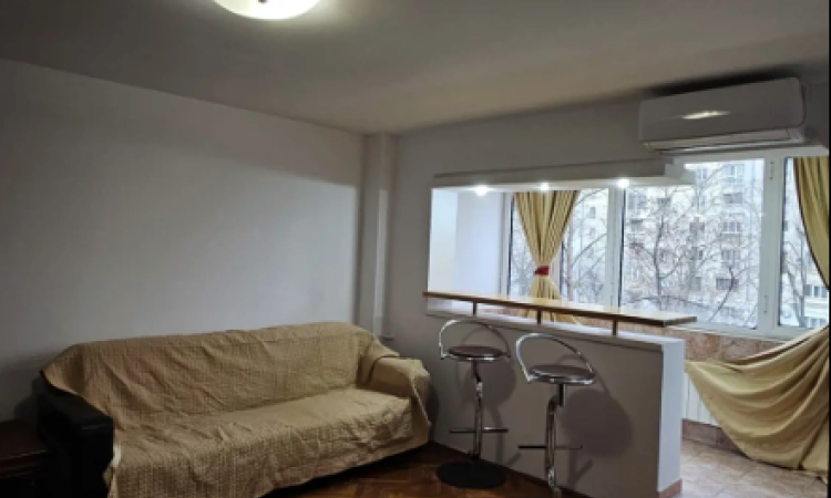 Apartament de 3 camere | Piața Alba Iulia