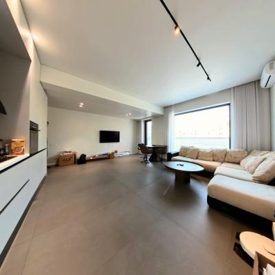 2 Camere - Central - Bloc nou