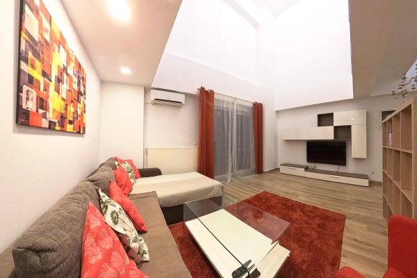 Inchiriere Apartament Penthouse luminos si spatios - Parcul Carol