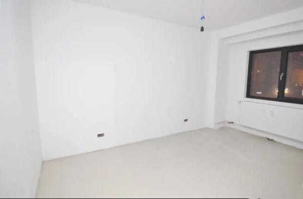 Vanzare Apartament 3 camere, Parter, Tineretului - Scoala 97