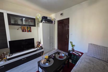 Garsoniera pentru investitie | Titan