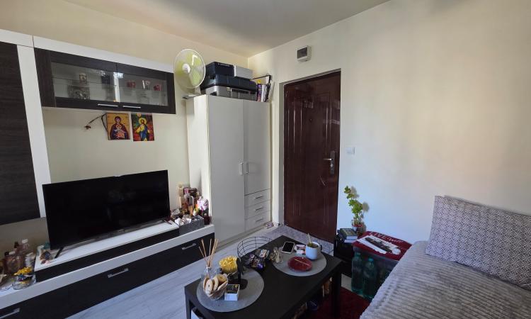 Garsoniera pentru investitie | Titan