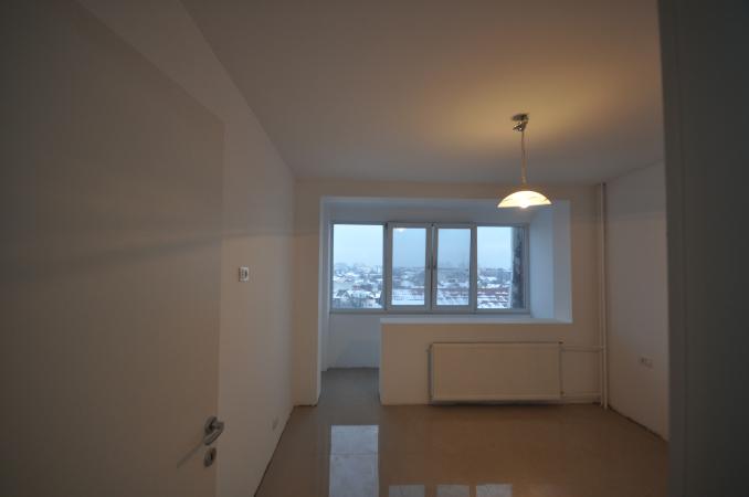 Decomandat, renovat complet, 52mp, Dambovila