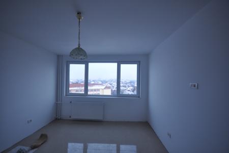 Decomandat, renovat complet, 52mp, Dambovila