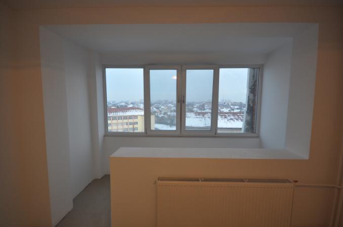 Decomandat, renovat complet, 52mp, Dambovila