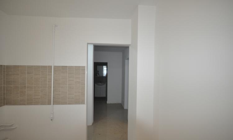 Decomandat, renovat complet, 52mp, Dambovila