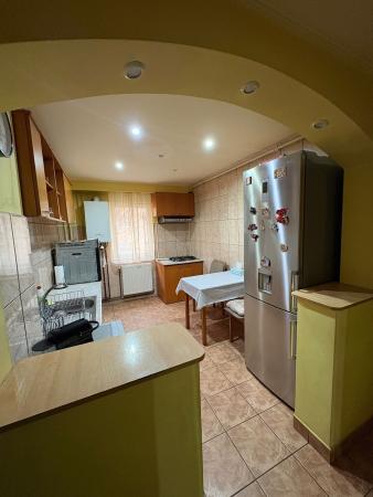 2 camere decomandat, etaj 2, zona Modern