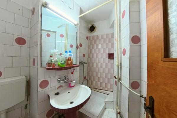 4 Camere - Nemobilat - Catedrala Nationala