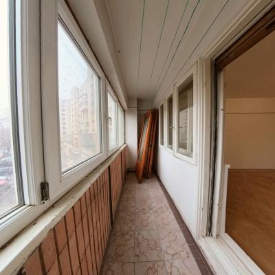 4 Camere - Nemobilat - Catedrala Nationala