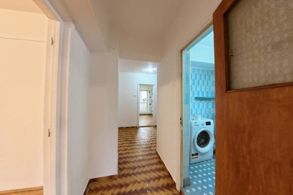 4 Camere - Nemobilat - Catedrala Nationala