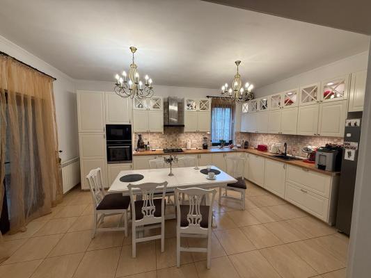 Vila Pipera, 6 Camere