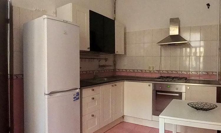 Vanzare apartament 3 camere in vila, Piata Regina Maria