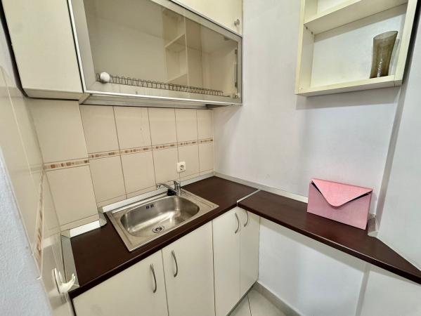 Garsoniera - Pta Romana - Demisol - Victoriei