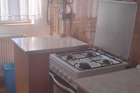 2 camere, Piata Crucii, mobilat si utilat, boxa in Cf