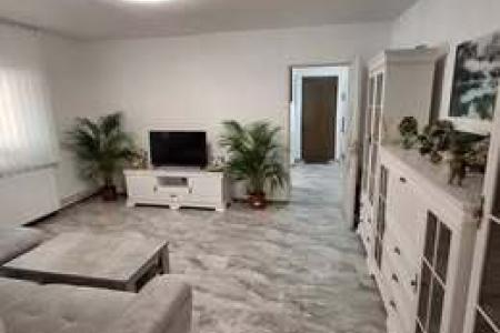 Apartament 2 camere renovat | Zona Șagulu