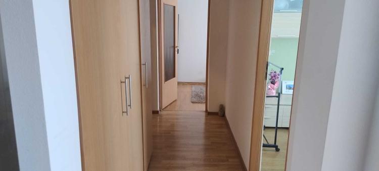 Apartament 4 camere decomandat , aproape de Shopping Mall