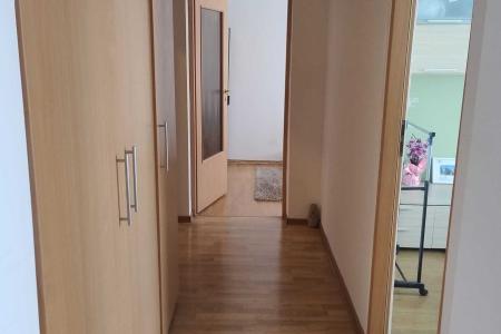 Apartament 4 camere decomandat , aproape de Shopping Mall