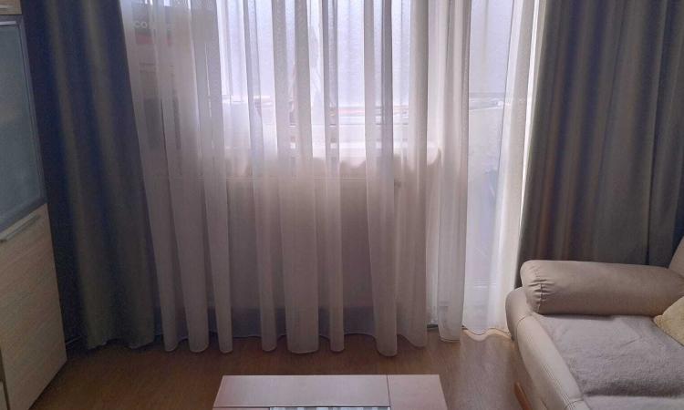 Apartament 4 camere decomandat , aproape de Shopping Mall
