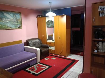 Casă spațioasă de vânzare | Parter + Etaj | Ideală pentru locuință sau activitate comercială