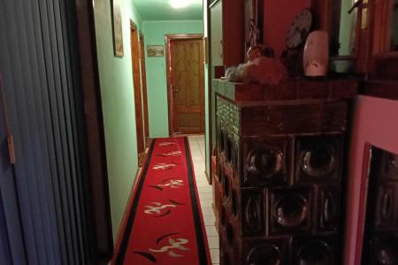 Casă spațioasă de vânzare | Parter + Etaj | Ideală pentru locuință sau activitate comercială