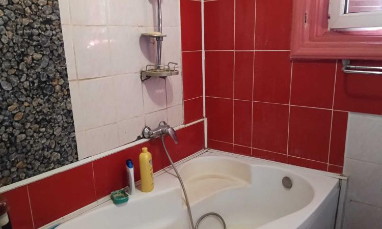 Casă spațioasă de vânzare | Parter + Etaj | Ideală pentru locuință sau activitate comercială