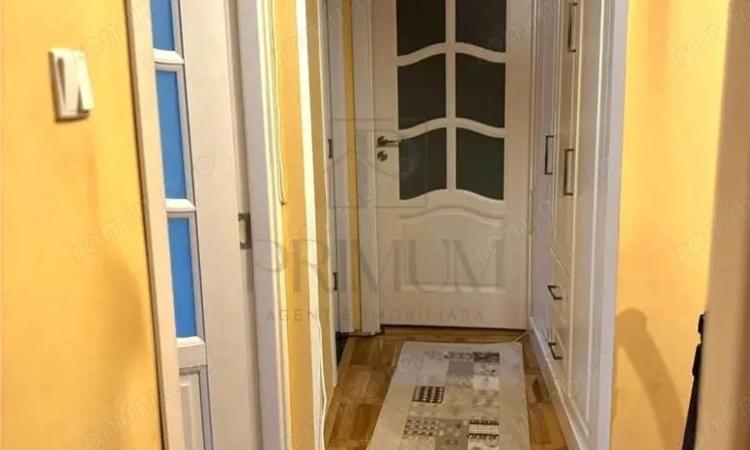 3 camere, doua balcoane, etaj 3, Sagului
