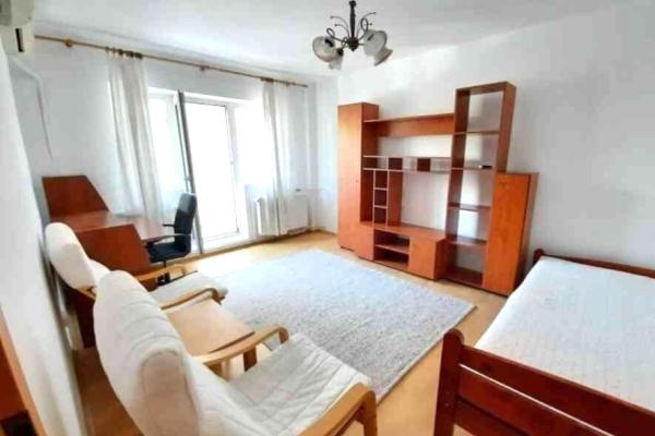 Vanzare apartament 2 Camere Tineretului, renovat, bloc 4 etaje