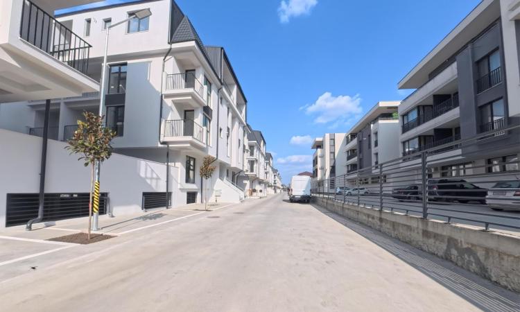 Apartament 2 camere în complex nou | Parcare inclusă | Terasă + balcon