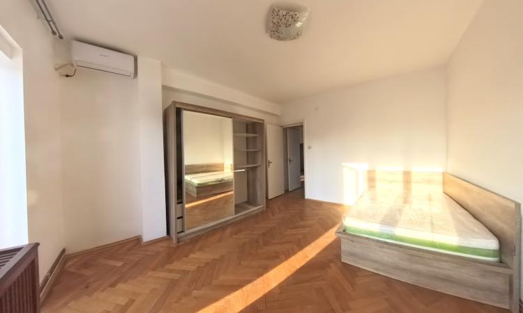 2 camere cu terasa 30 mp, Zona Romana - Universitate/Magheru