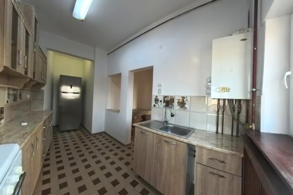 2 camere cu terasa 30 mp, Zona Romana - Universitate/Magheru