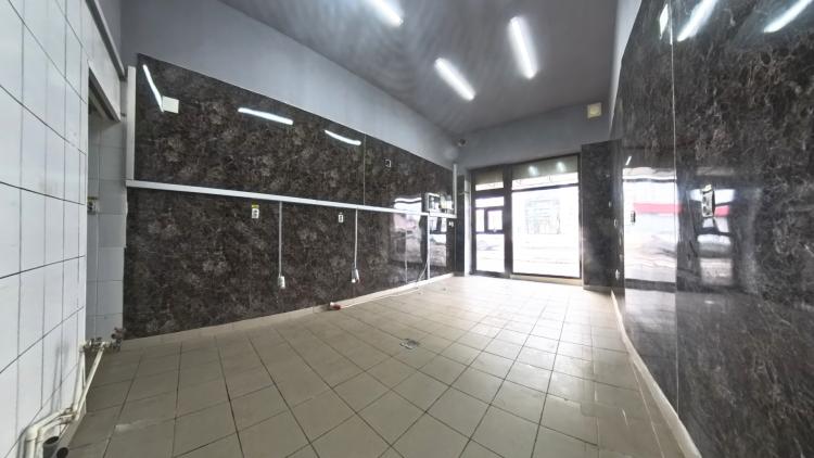Spatiu comercia 60mp de inchiriat, stradal, Bucuresti, Calea Calarasi - Hala Traian