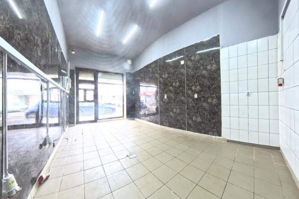 Spatiu comercia 60mp de inchiriat, stradal, Bucuresti, Calea Calarasi - Hala Traian
