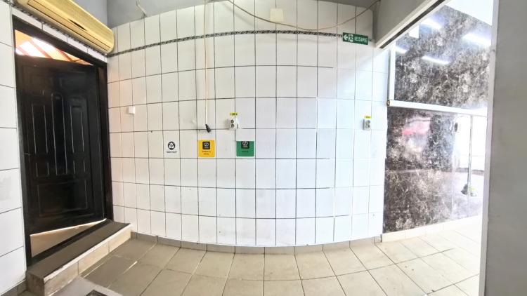 Spatiu comercia 60mp de inchiriat, stradal, Bucuresti, Calea Calarasi - Hala Traian