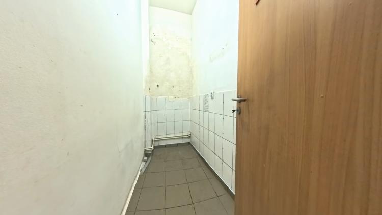 Spatiu comercia 60mp de inchiriat, stradal, Bucuresti, Calea Calarasi - Hala Traian
