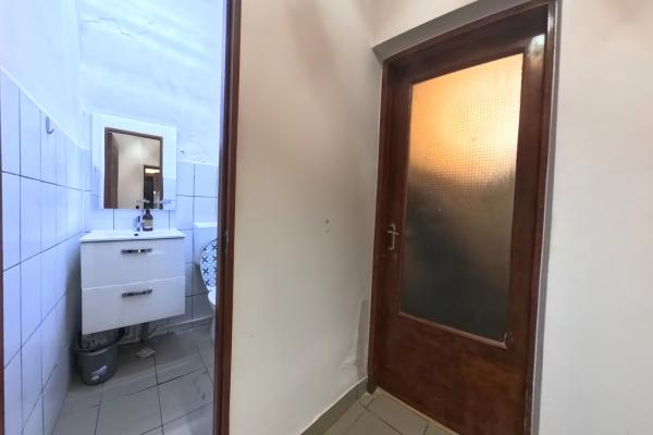 Spatiu comercia 60mp de inchiriat, stradal, Bucuresti, Calea Calarasi - Hala Traian