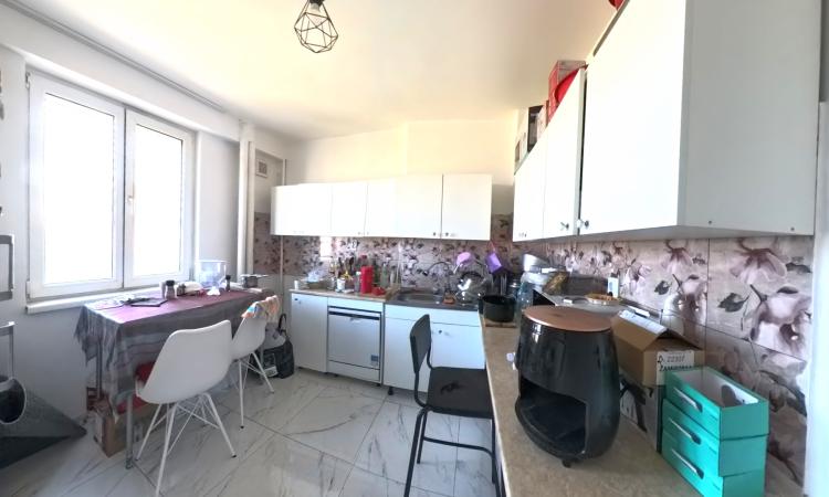De vanzare apartament spatios 3 camere, Stefan cel Mare