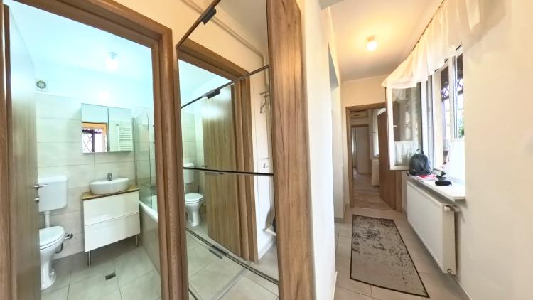Apartament 2 camere, zona Mosilor, in vila interbelica - balcon generos si boxa