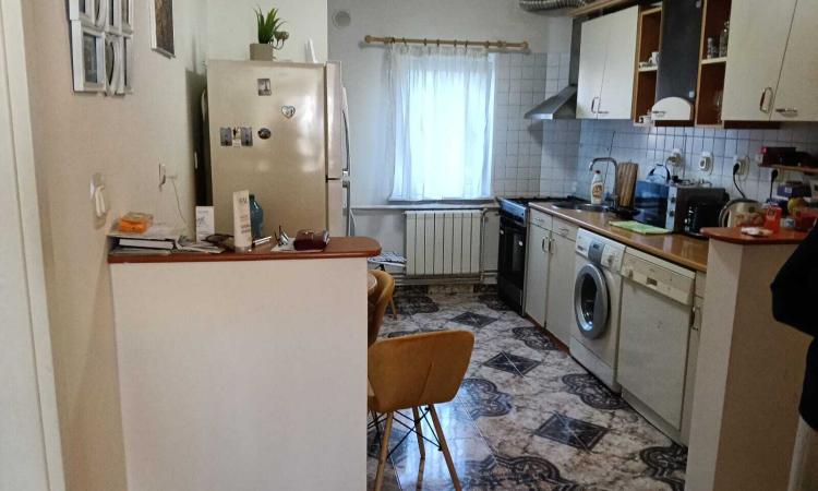 Timișoara | Apartament 4 camere | Etaj 1 | 83 mp | Zonă excelentă