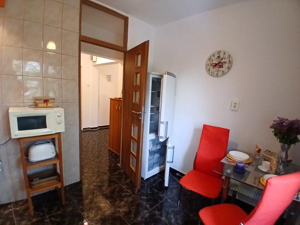 Inchiriere 2 camere- Dorobanti - etaj 1/8- mobilat, utilat