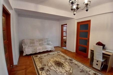 Vanzare 2 camere la Piata Romana