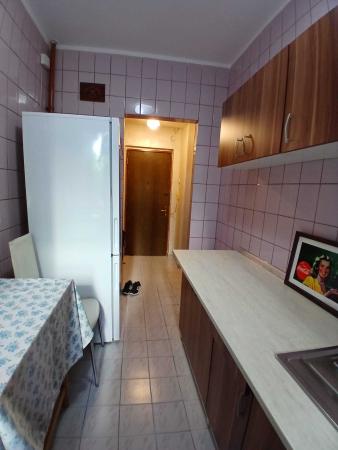 Vanzare 2 camere la Piata Romana