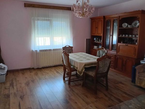 Timișoara (limită Ghiroda) | Casă P+E | 140 mp utili | Teren 360 mp | Zonă liniștită