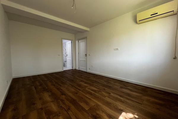 Casa in duplex - Mogosoaia - Curte Proprie - 4 Camere - 3 Bai