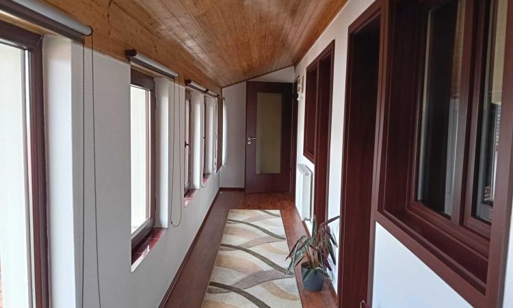 Casă individuală | 176 mp utili | 2 locuințe în curte | Teren 327 mp/ zona Cetatii