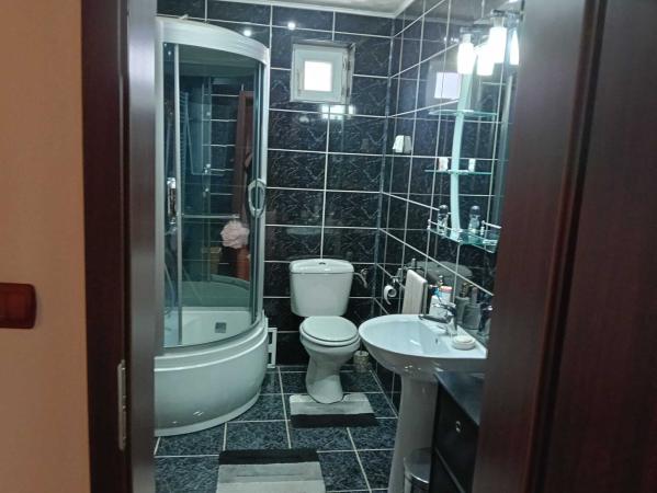 Casă individuală | 176 mp utili | 2 locuințe în curte | Teren 327 mp/ zona Cetatii