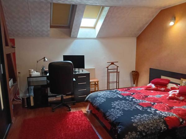 Casă individuală | 176 mp utili | 2 locuințe în curte | Teren 327 mp/ zona Cetatii