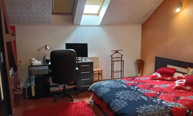 Casă individuală | 176 mp utili | 2 locuințe în curte | Teren 327 mp/ zona Cetatii